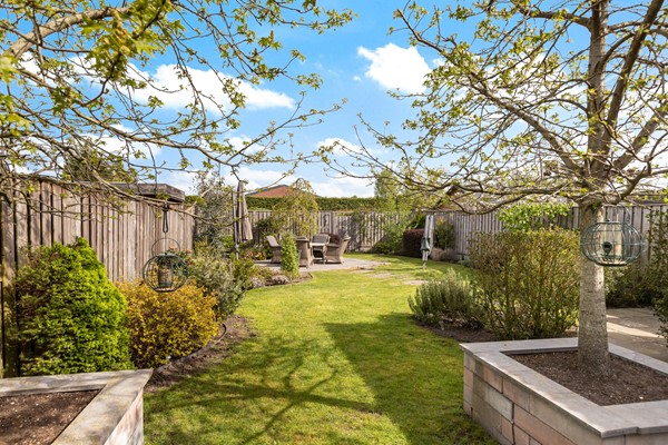 Foto - Te koop:  Royale twee-onder-een-kapwoning met comfort en ruimte!